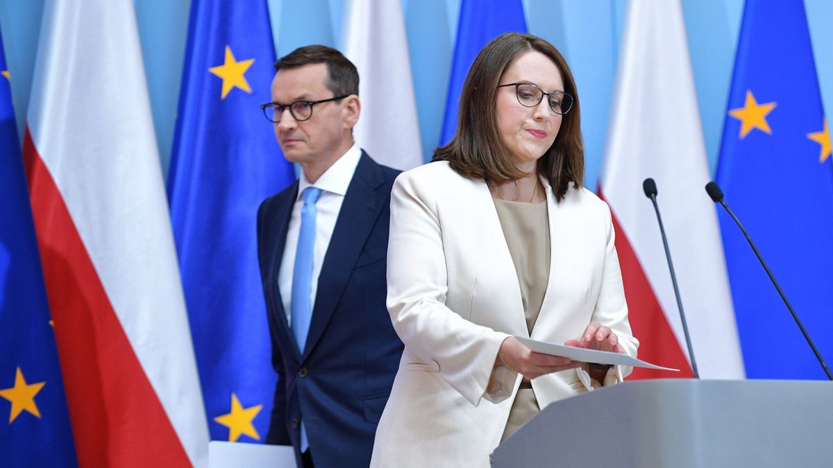 Premier Mateusz Morawiecki oraz minister finansów Magdalena Rzeczkowska przedstawili szczegóły programu wsparcia dla kredytobiorców
