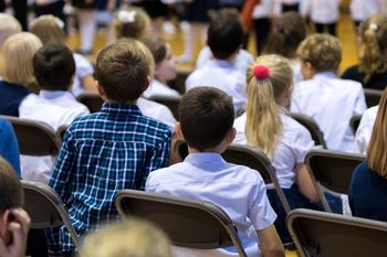 Radomsko: Zbiórka darów dla schroniska. Szkoła działała razem z policjantami