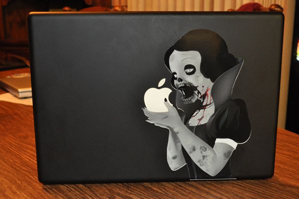 Zombie Królewna Śnieżka upiększy Twojego MacBooka 2
