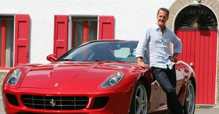Schumacher nadal wybudzany ze śpiączki