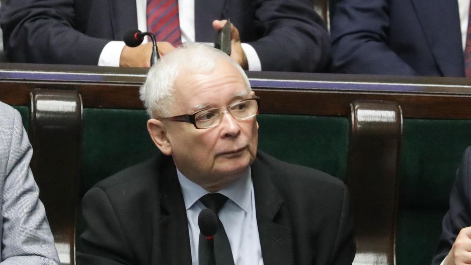 Jaros�aw Kaczy�ski
Tomasz Gzell
10 10. X kadencja kadencji, 16 posiedzenie SEjmu RP X kadencji, 16., obrad, obrady, plenarna, polityk polityka, pose�, posiedzenie, posiedze�, sala, sejm, sejmu
