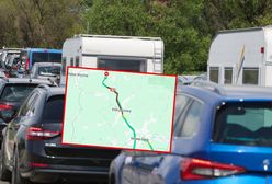 Siedem kilometrów korka. Popularna trasa znów stoi