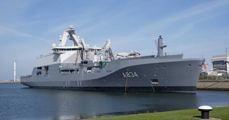 Zr.Ms. Den Helder. Holenderski okręt wsparcia w służbie