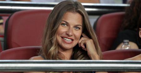 Anna Lewandowska pokazała TWARZE CÓREK, gdy witały Roberta w domu. "Tatuś wrócił po tygodniu" (FOTO)