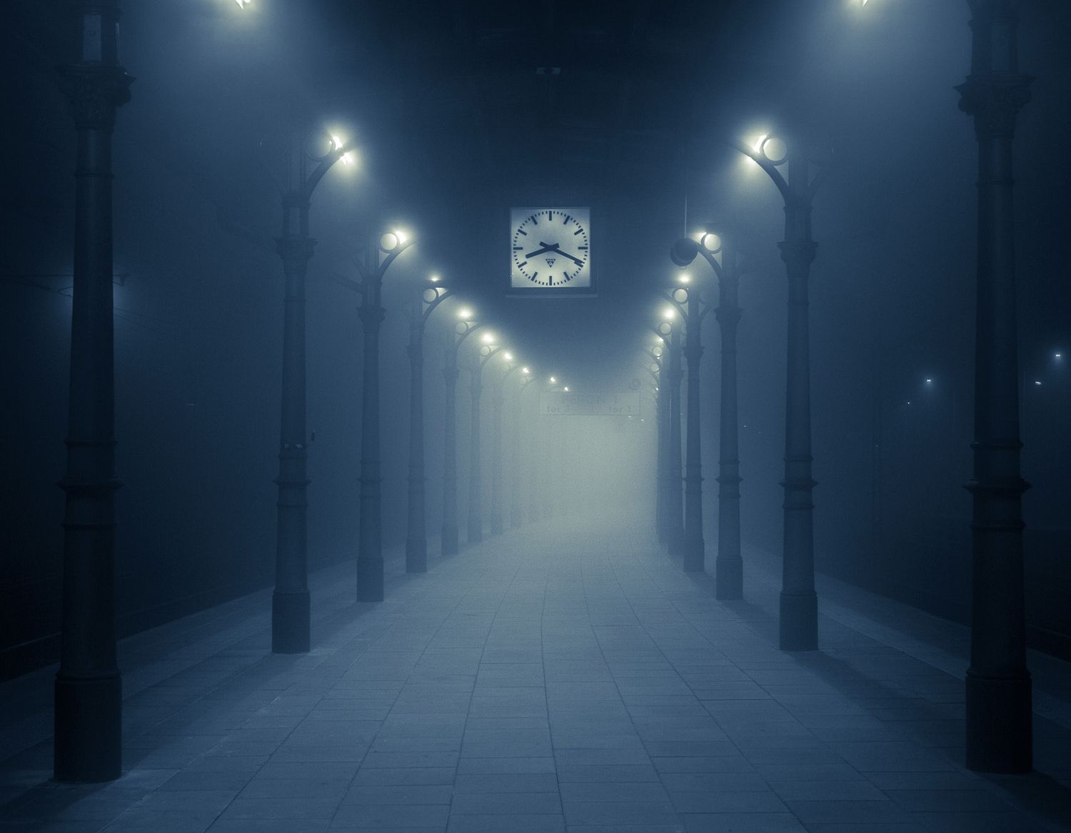 Sfotografowałem mgłę, która spowiła Opole. Miasto wygląda jak z filmu noir 4