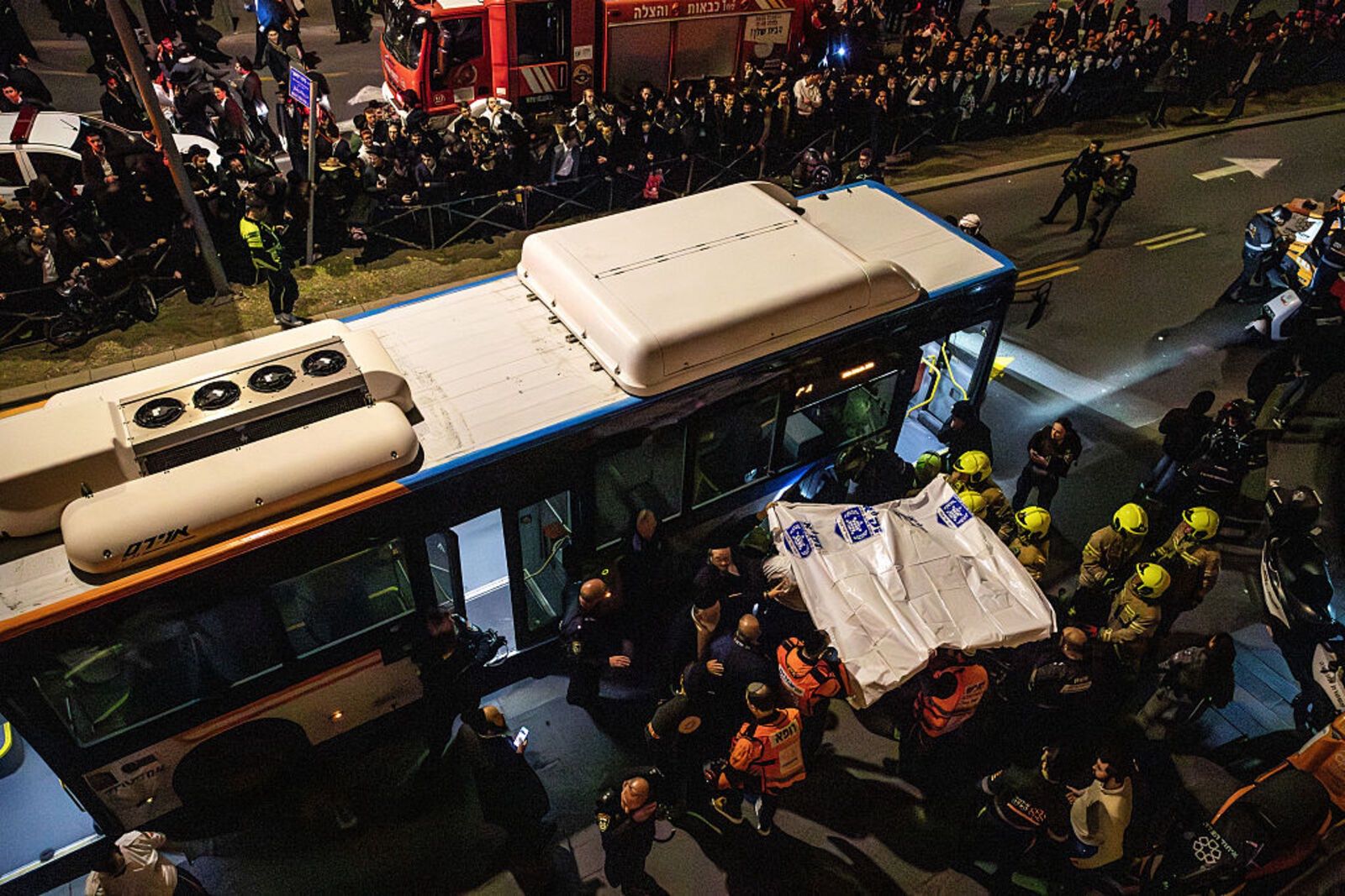 wiadomości,aktualności,WP Wiadomości Horror na demonstracji w Jerozolimie. 18-latek zmiażdżony przez autobus