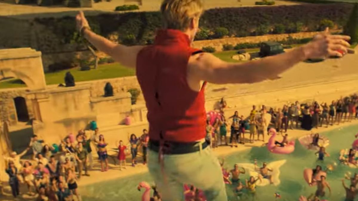 Kadr z trailera nowego serialu Netflixa pt. "White Lines"