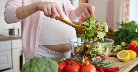 Dieta dla przyszłych mam. Na co zwrócić uwagę?