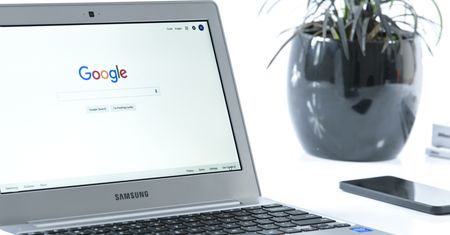 Nowy Chrome wprowadza kolejne blokady autoodtwarzania wideo