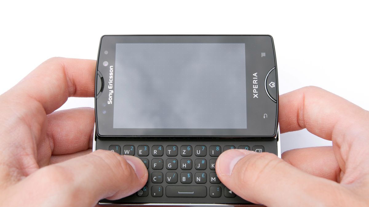 Sony Ericsson Xperia mini pro - galeria zdjęć 1