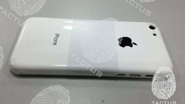 Wyciekają kolejne podzespoły nowego iPhone'a i zdjęcie tańszego modelu 1