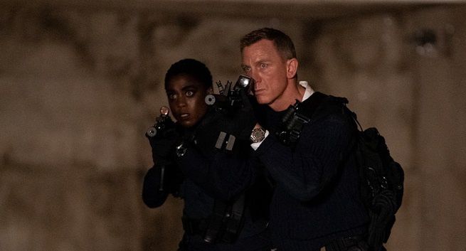 „Nie czas umierać”, „Spider-Man. Bez drogi do domu” i „Dziewczyny z Dubaju” hitami polskich kin 2021 roku. Na co czekać w 2022?