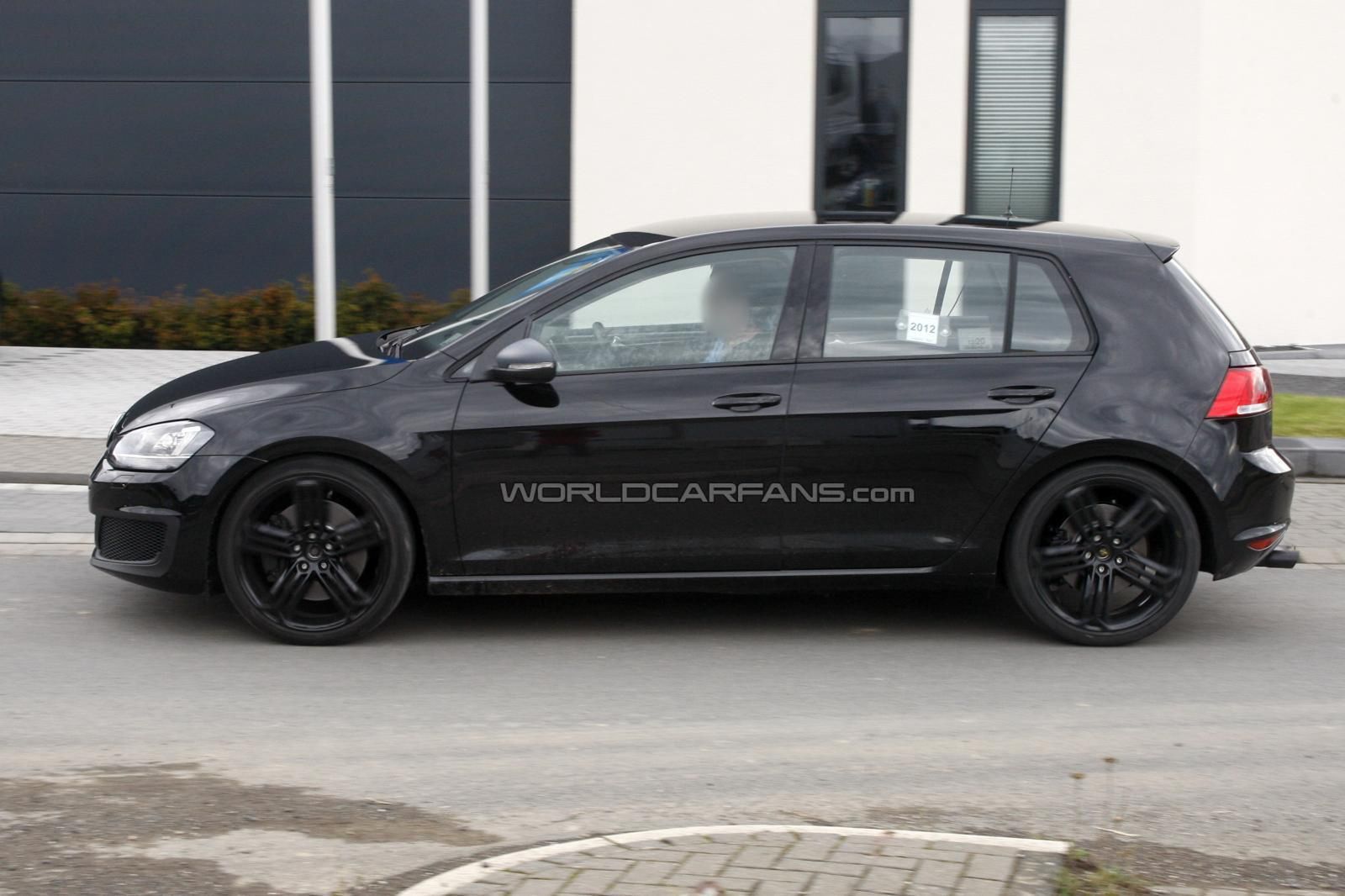 Volkswagen Golf VII R