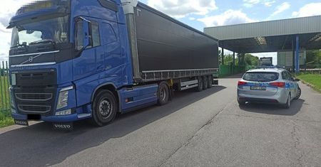 Miał prawie 4 promile. Próbował przekroczyć granicę ciężarówką