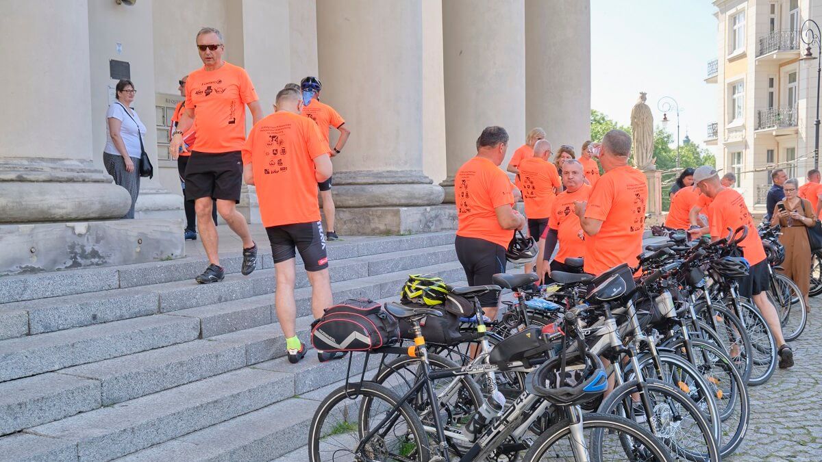 Rowerowa pielgrzymka policjantów z Lublina na Jasną Górę 2022