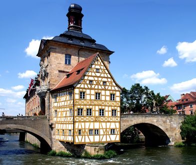 Bamberg: miasto-szczęściarz. Jaka jest historia tego bawarskiego, zabytkowego ośrodka i dlaczego Bamberg zachwyca nas swoją architekturą?
