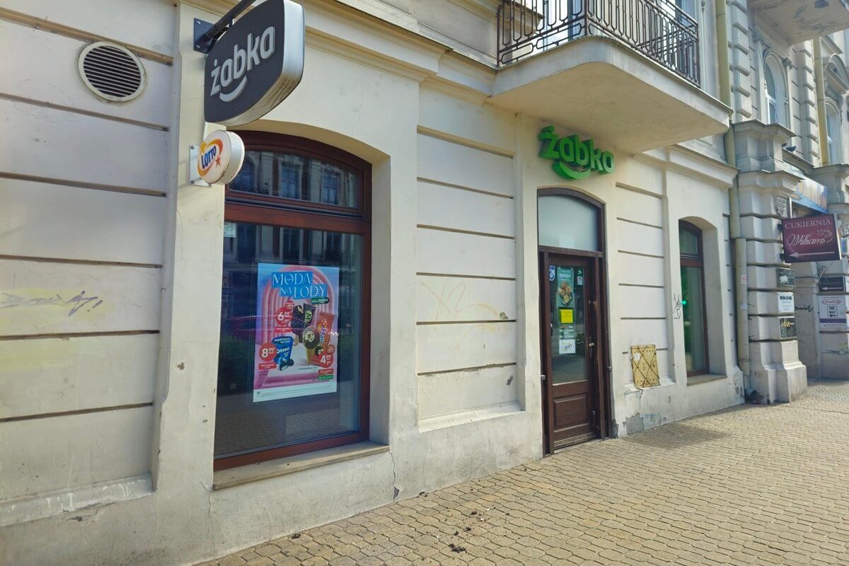 Zamknięta Żabka przy ul. Krakowskie Przedmieście 39 w Lublinie