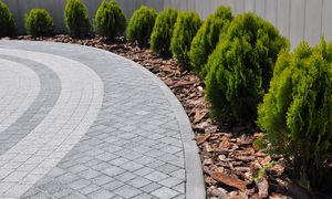 Pielęgnacja kostki brukowej – jak o nią dbać, żeby długo cieszyła oko