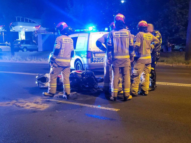 Zderzenie radiowozu z motocyklem.