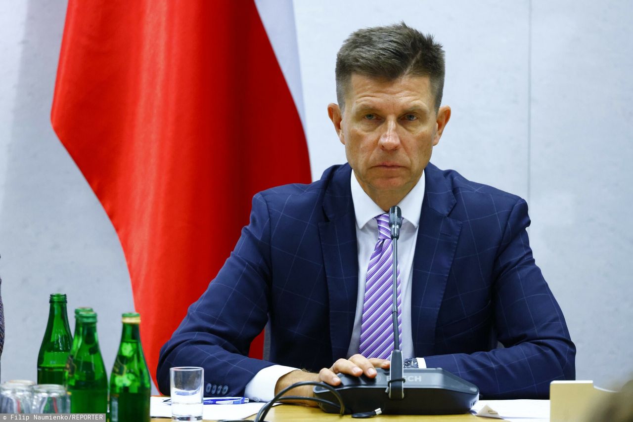 Petru będzie pracować w Biedronce. Zdradził, co zrobi z wypłatą