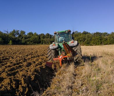 Lubelskie: Ciągnik rolniczy przygniótł mężczyznę. Zmarł na miejscu