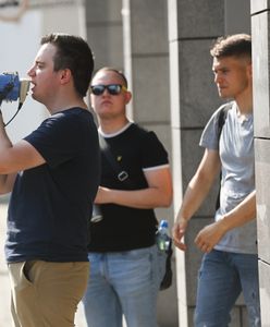 Policja w siedzibie Stowarzyszenia Marszu Niepodległości. Na miejscu protesty