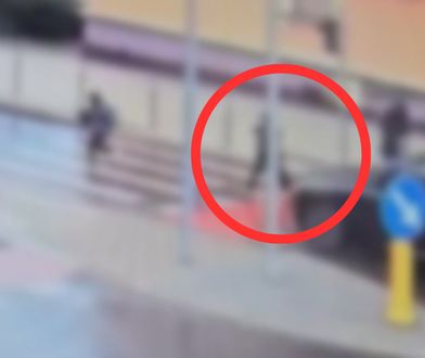 Kierowca bmw potrącił 70-latkę. Wszystko nagrał monitoring