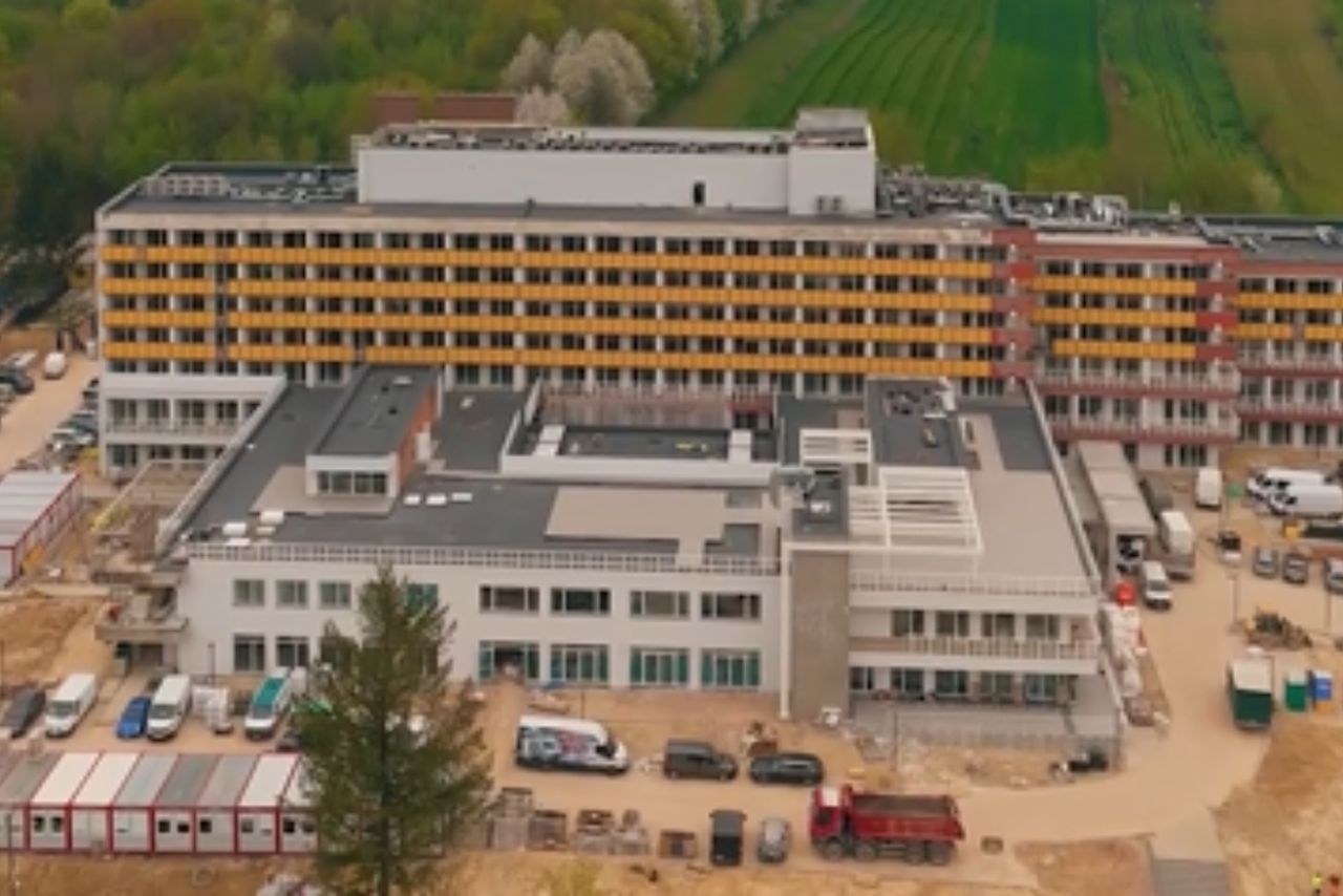 Pustostan zamienili w największy hotel w regionie. Otwarcie w wakacje