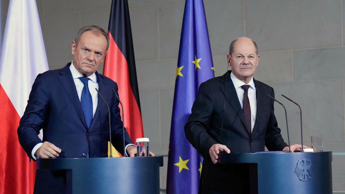 Donald Tusk w Berlinie
Prime Minister Donald Tusk and Chancellor Olaf Scholz hold press conference

Featuring: Donald Tusk, Olaf Scholz
Where: Berlin, Berlin, Germany
When: 12 Feb 2024
Credit: Bernd Elmenthaler/Future Image/Cover Images

**NOT FOR PUBLICATION IN GERMANY**
Bernd Elmenthaler