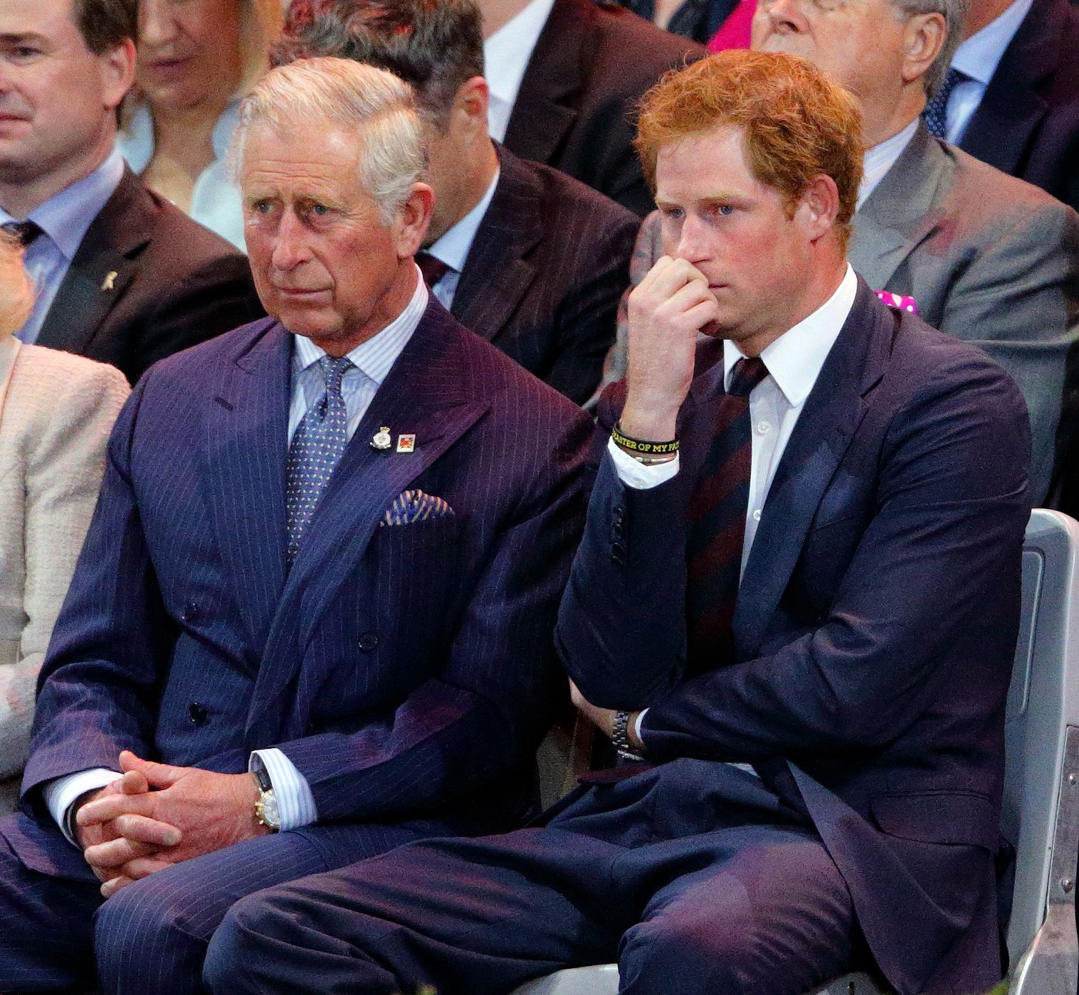 Król Karol i książę Harry