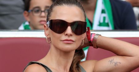 Minispódniczka i "buckle boots". Lewandowska wyglądała obłędnie