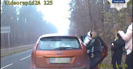 Pędził 112 km/h w obszarze zabudowanym. W aucie było aż 6 pasażerów