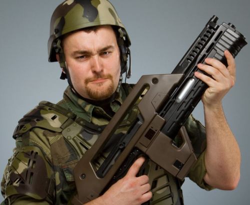 Pulse rifle z drugiej części „Obcego” może być Twoja! 2