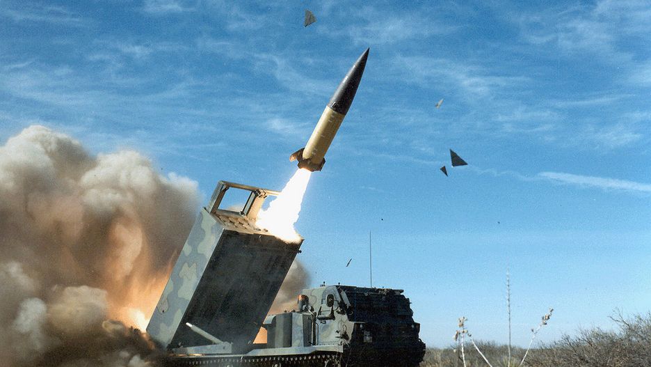 Wystrzelenie ATACMS z wyrzutni MLRS