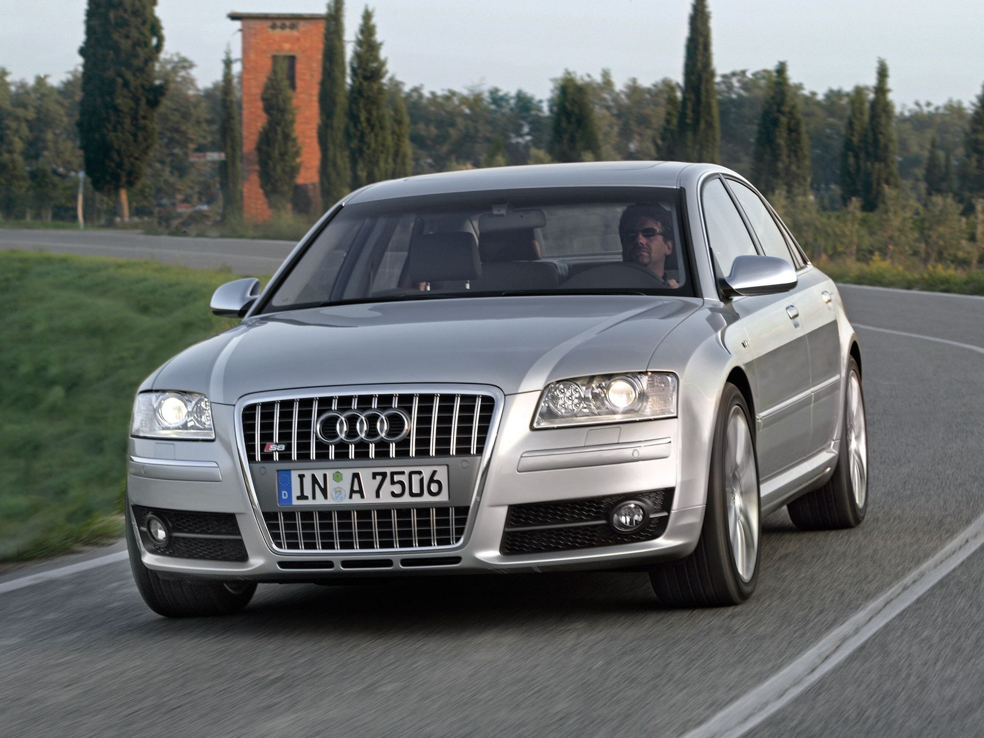 Audi S8 V10 