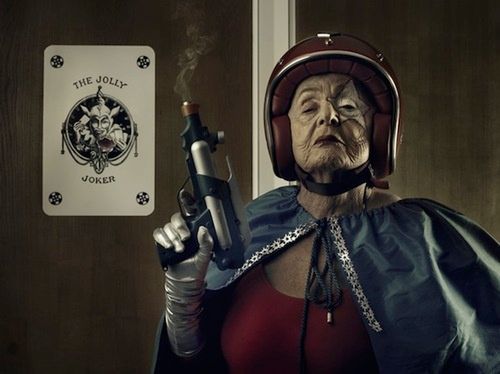 Ile lat ma najstarsza superbohaterka na świecie? 3