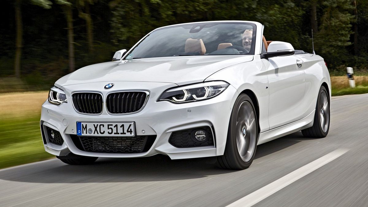 Seria 2 jest bez wątpienia jednym z najładniejszych małych kabrioletów w segmencie premium.