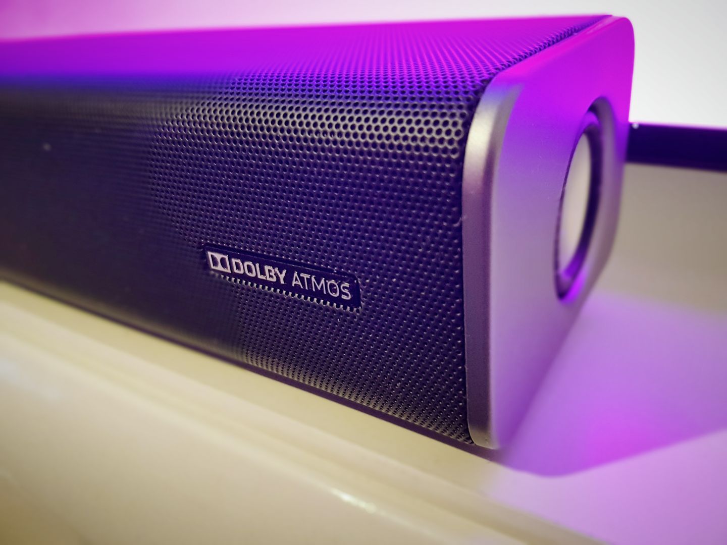 Sharp HT-SBW800 - recenzja. Zrobisz nim kino domowe wysokiej klasy za nieduże pieniądze 1