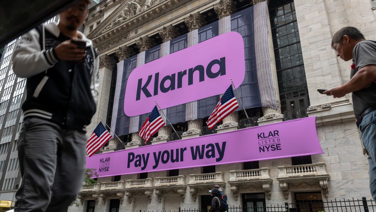 NEW YORK, NEW YORK - SEPTEMBER 10: A banner for the online lender Klarna is displayed at the New York Stock Exchange (NYSE)  on September 10, 2025 in New York City. Klarna,  known for its buy now, pay later products,  announced Tuesday it has raised $1.37 billion in its U.S. initial public offering. The Sequoia Capital-backed Swedish company is expected to be listed sometime during the trading day on Wednesday. (Photo by Spencer Platt/Getty Images)