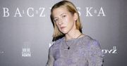 Lara Gessler wygina się przy bramie w samym body. "Prowokacja"