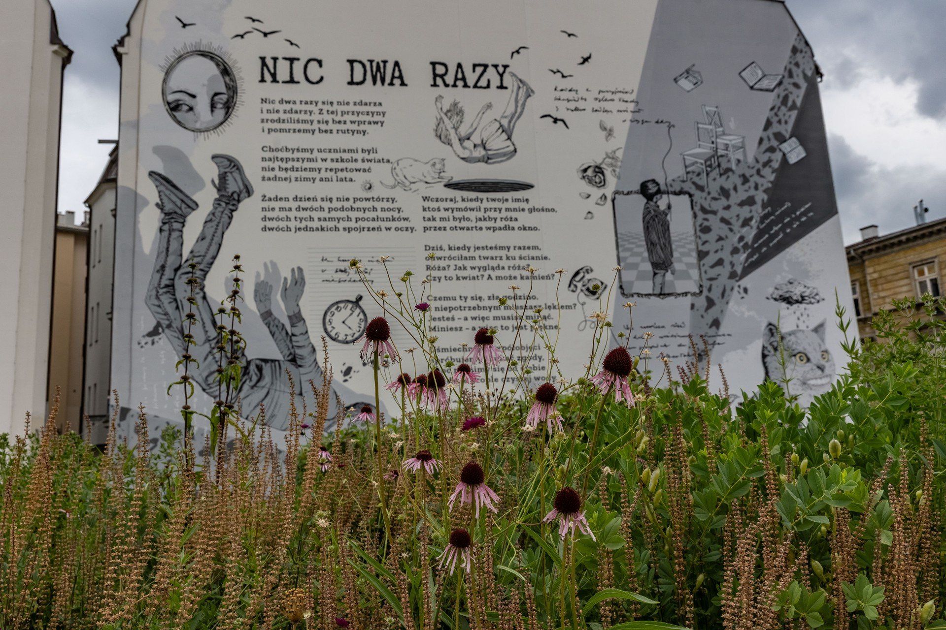 Wiersze na murach to w Krakowie nic nadzwyczajnego...