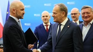 Rząd przystał na propozycję Brzoski. Ważna zmiana ws. 800 plus