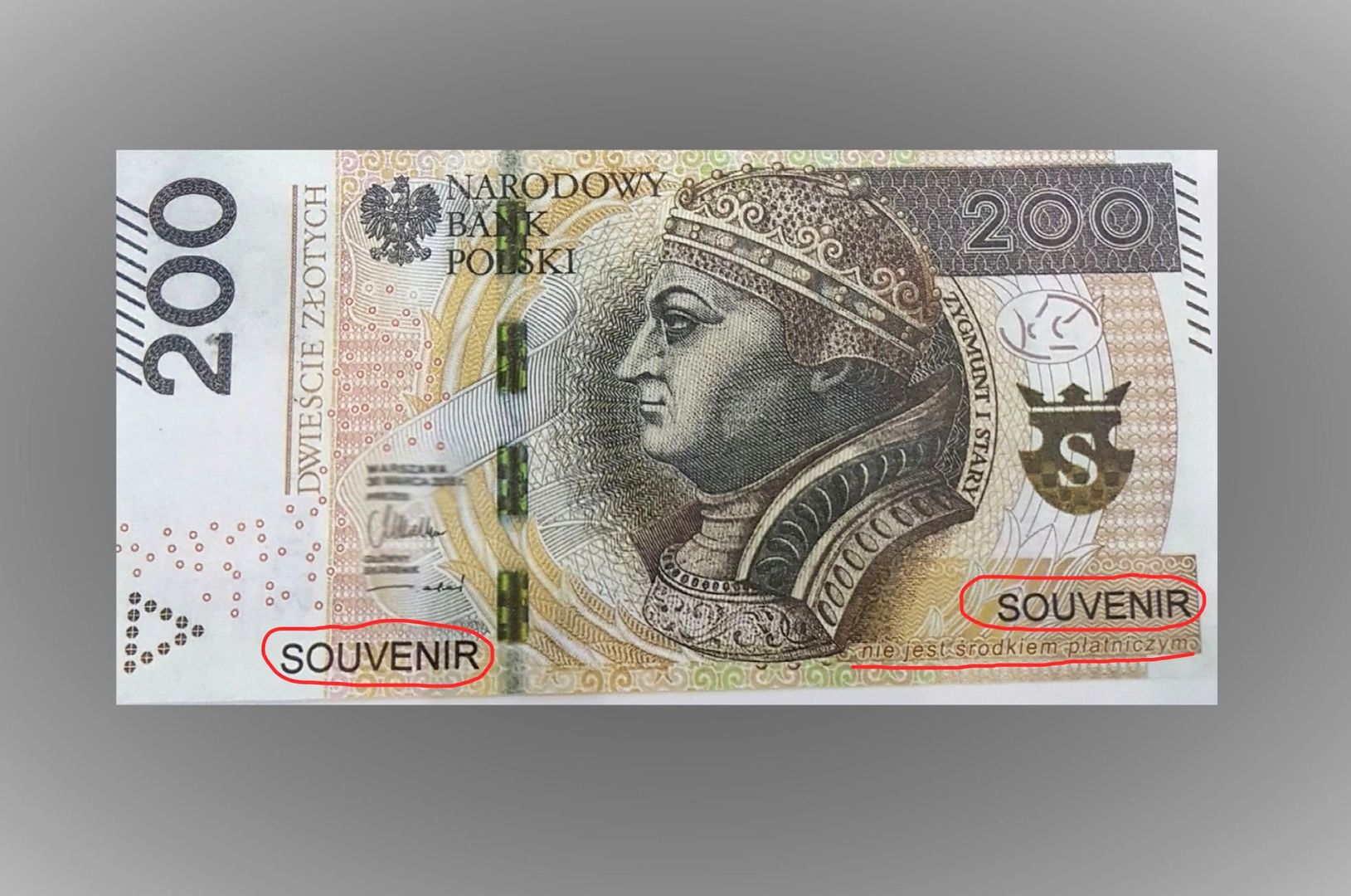 Żyli za zabawkowe pieniądze. Dwójka oszustów zatrzymana po kolejnej próbie przekrętu