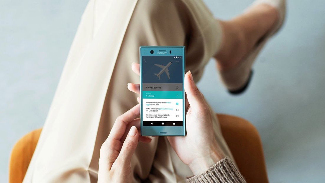 Sony idzie w opływowe kształty? Wycieka zdjęcie Xperii XZ2 Compact 1