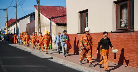 Pracowniczych "miasteczek" obcokrajowców będzie przybywać. Mamy problem do rozwiązania