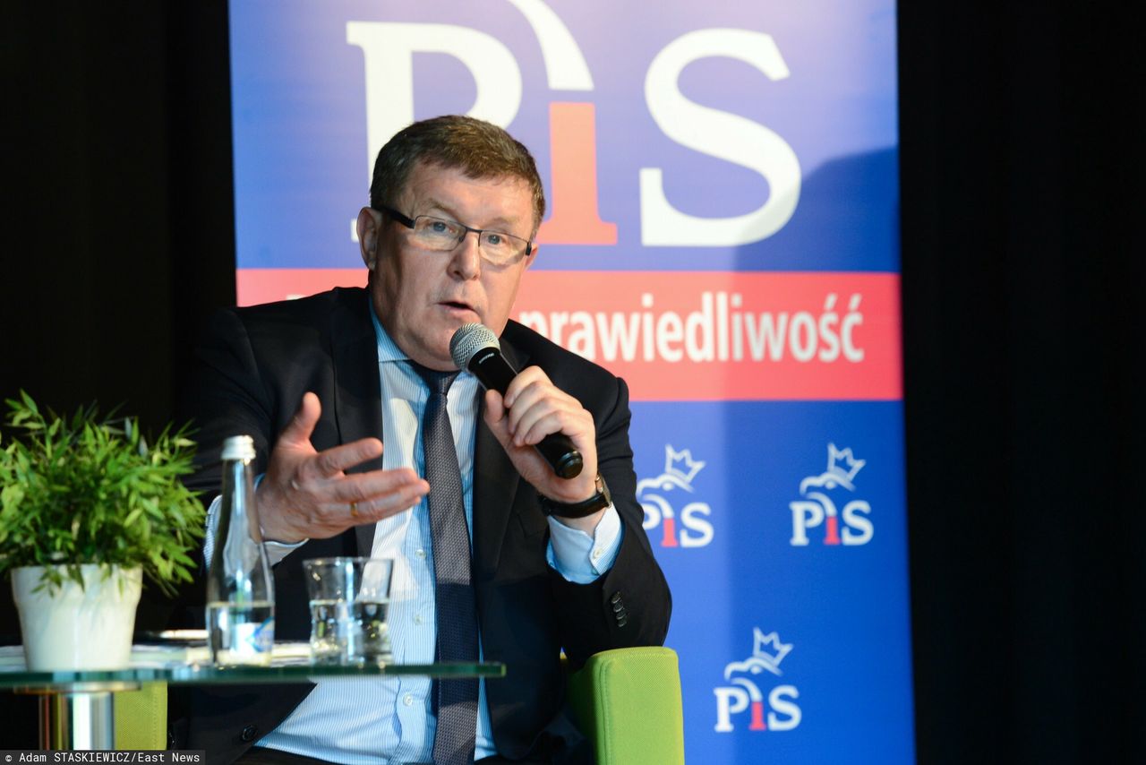 Eurodeputowany ostrzega. "Na unijnej polityce tuczą się Chiny"