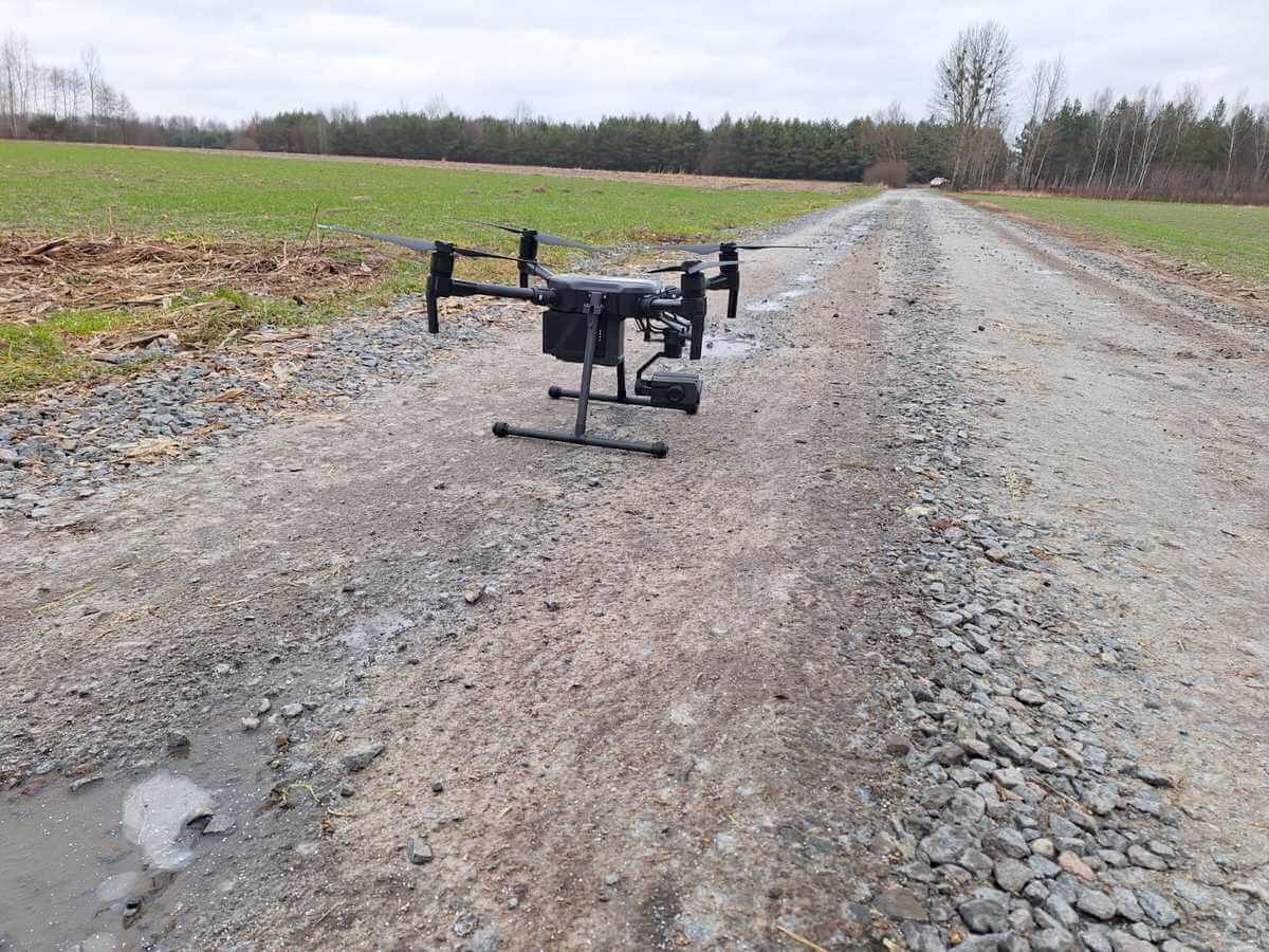 Dron policyjny - poszukiwania zaginionego
