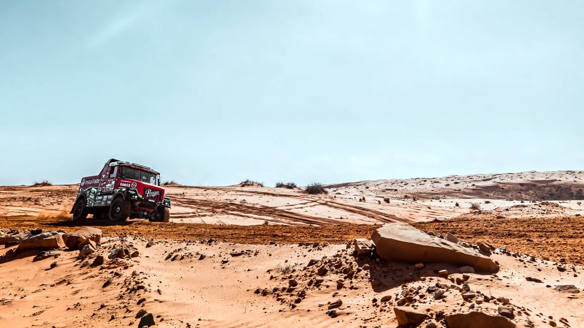 Loprais był liderem w swojej klasie i biorąc pod uwagę konkurencję jechał po zwycięstwo