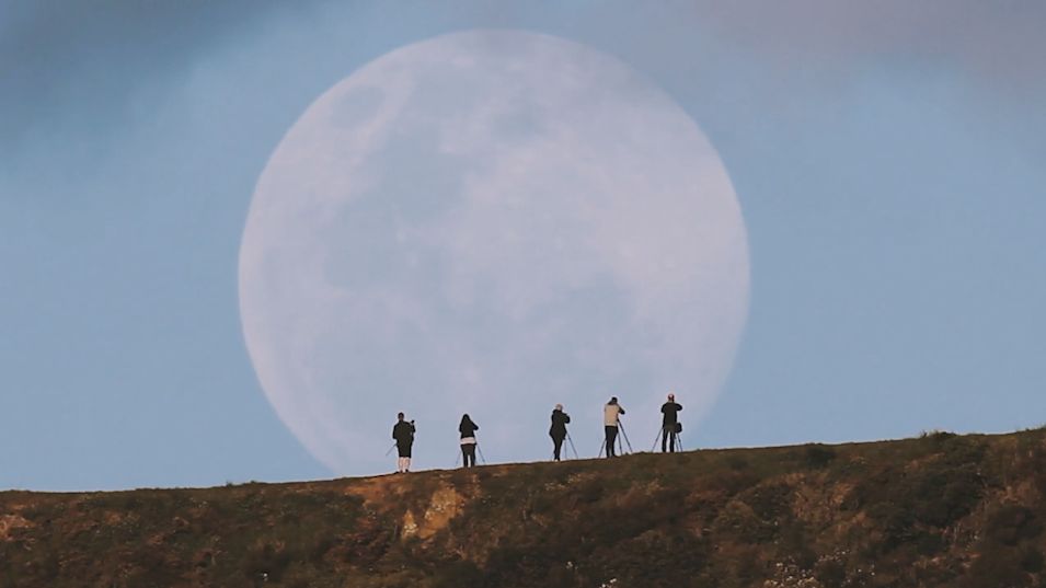 Superksiężyc i fotografowie 1