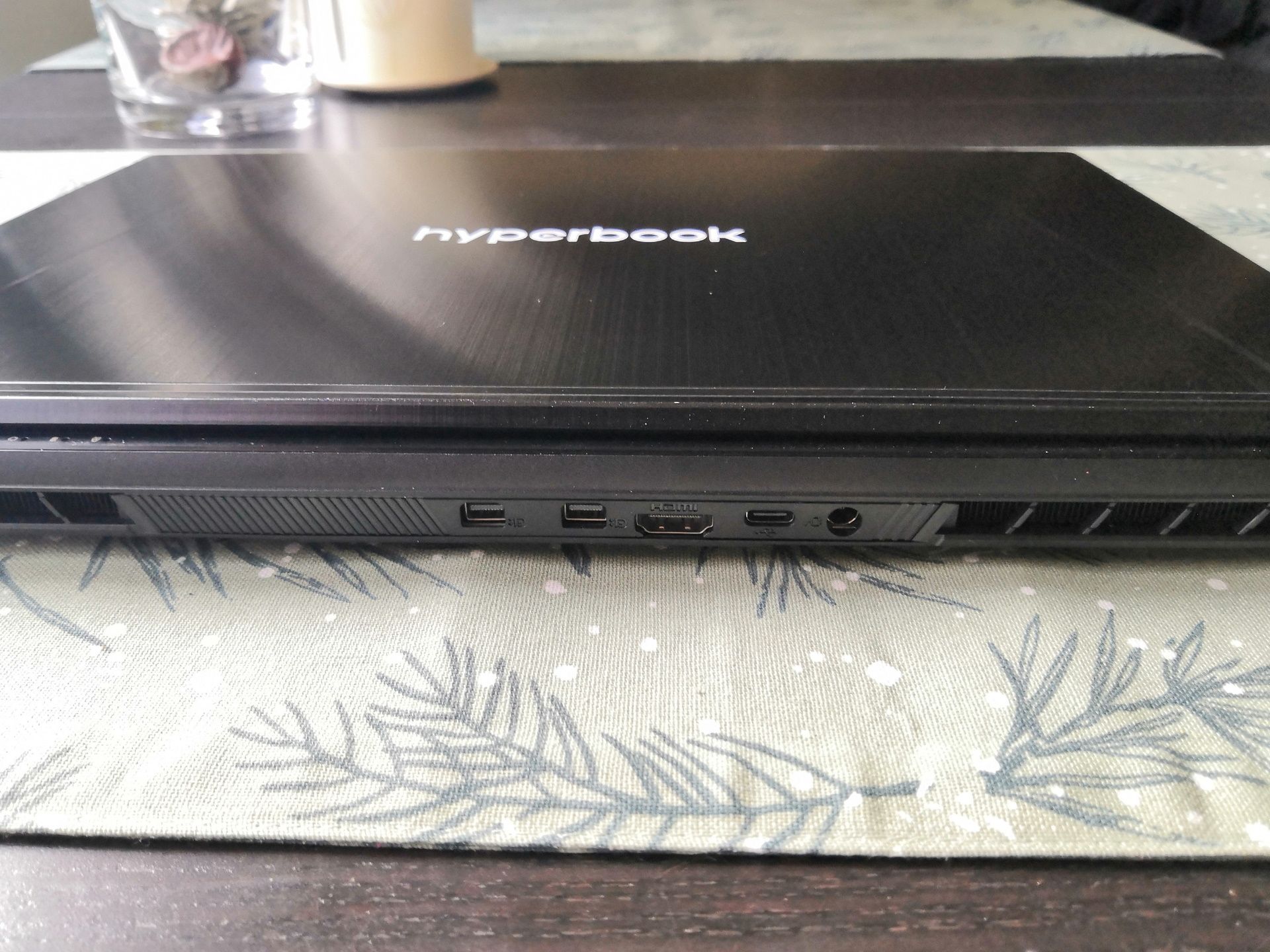 Hyperbook Pulsar Z15S: szybki aż pali się do roboty, momentami zbyt dosłownie (test) 8